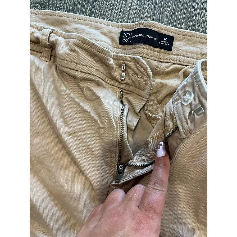 NY&C New York & Company Chino Shorts Mid Rise Cotton Blend Stretch Tan Size 12